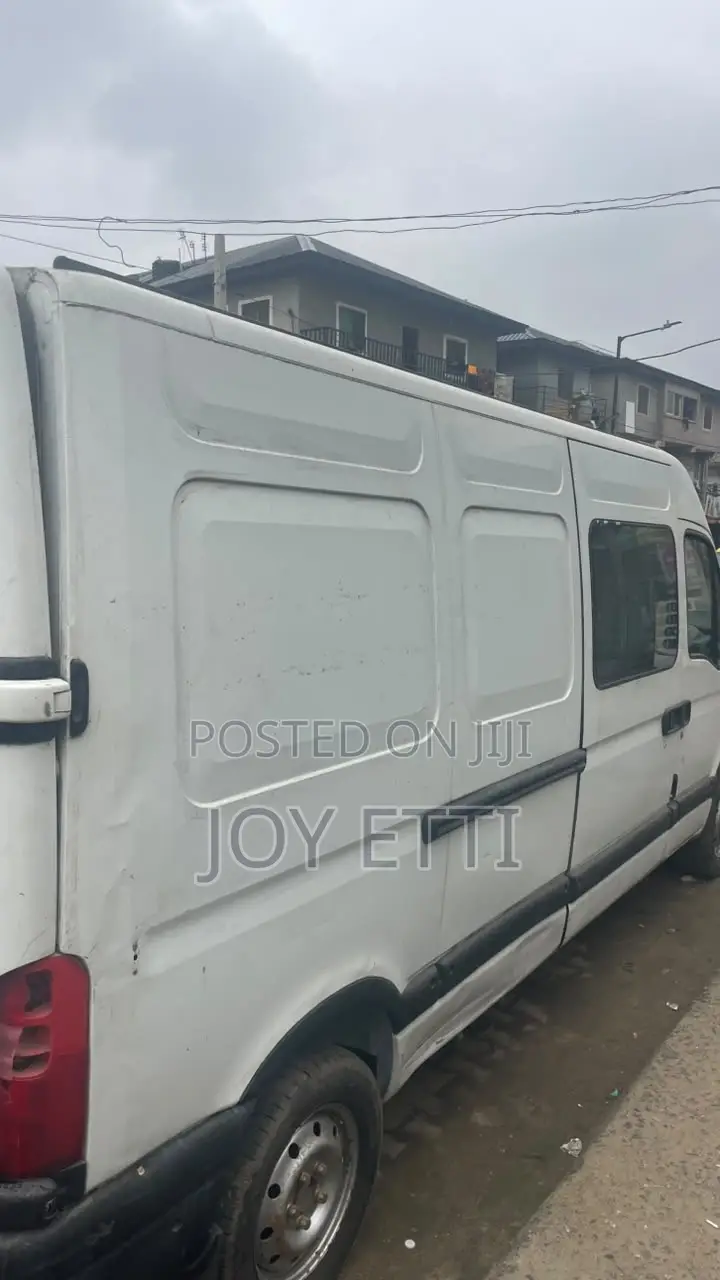 Renault Master 2012 White