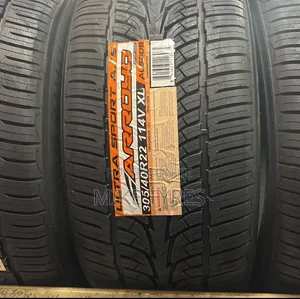 Brand New Arroyo Tyre 305/40r22 114V XL