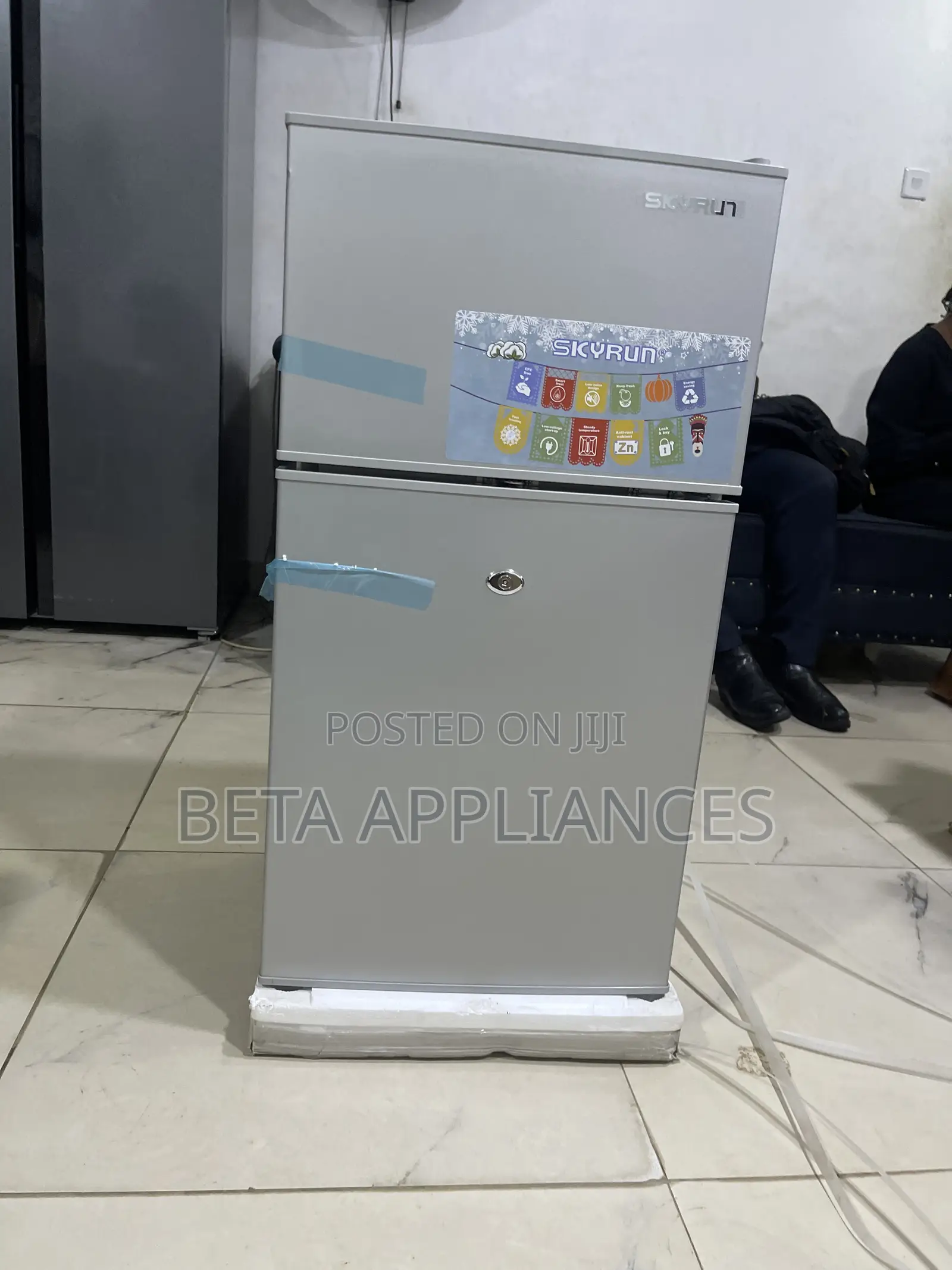 Reliable Skyrun Refrigerator With Lock