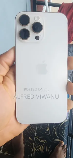 Apple iPhone 16 Pro Max 256 GB Gold