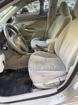 Toyota Corolla LE 4dr Sedan (1.8L 4 cyl 4A) 2009 Gold