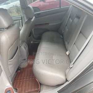 Toyota Camry 2006 Gray