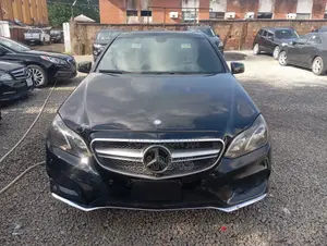 Mercedes-Benz E350 2011 Black