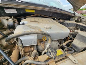 Toyota Sienna 2009 Silver