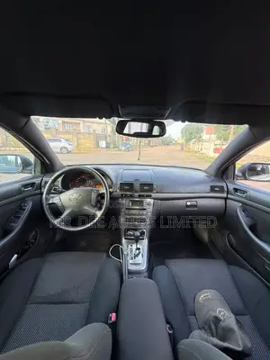 Toyota Avensis 2007 Gray