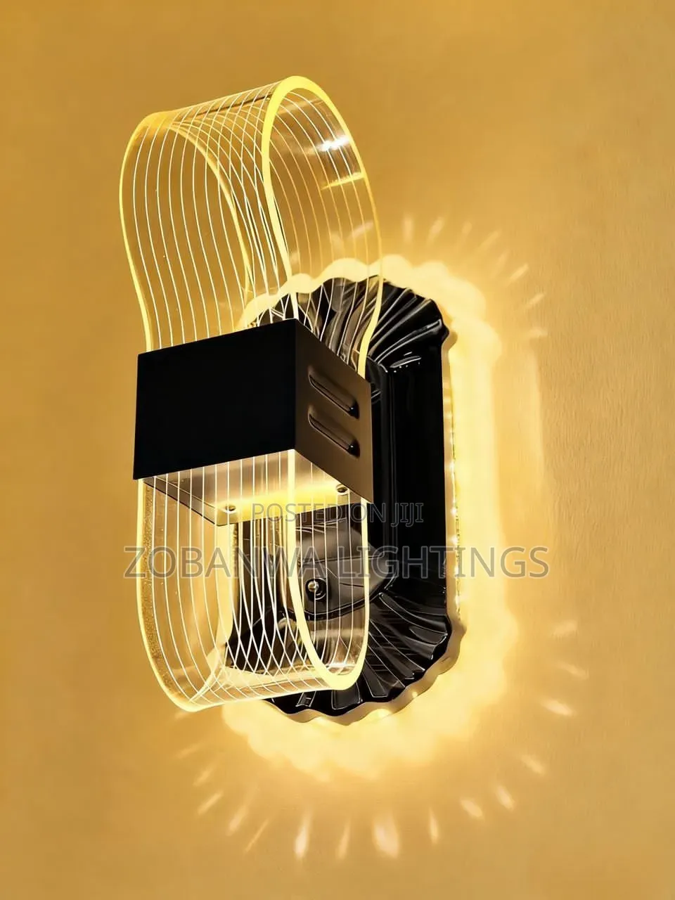 Acrylic Aluminum Wall Light