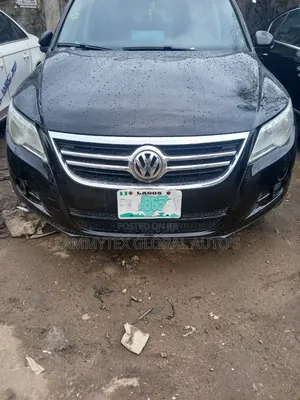 Volkswagen Tiguan 2010 Black