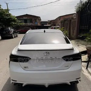 Toyota Camry XSE (2.5L 4cyl 8A) 2019 White