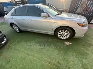 Toyota Camry 2010 Silver
