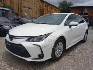 Toyota Corolla 2021 White