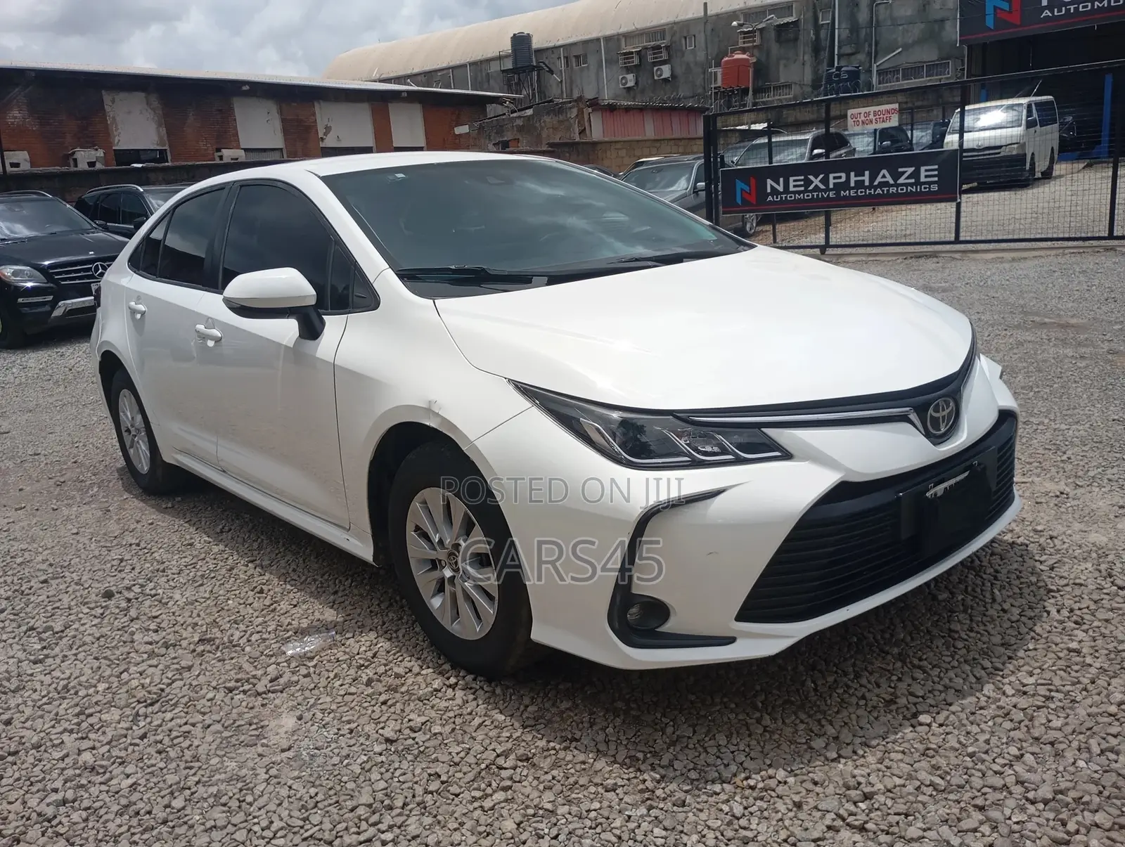 Toyota Corolla 2021 White