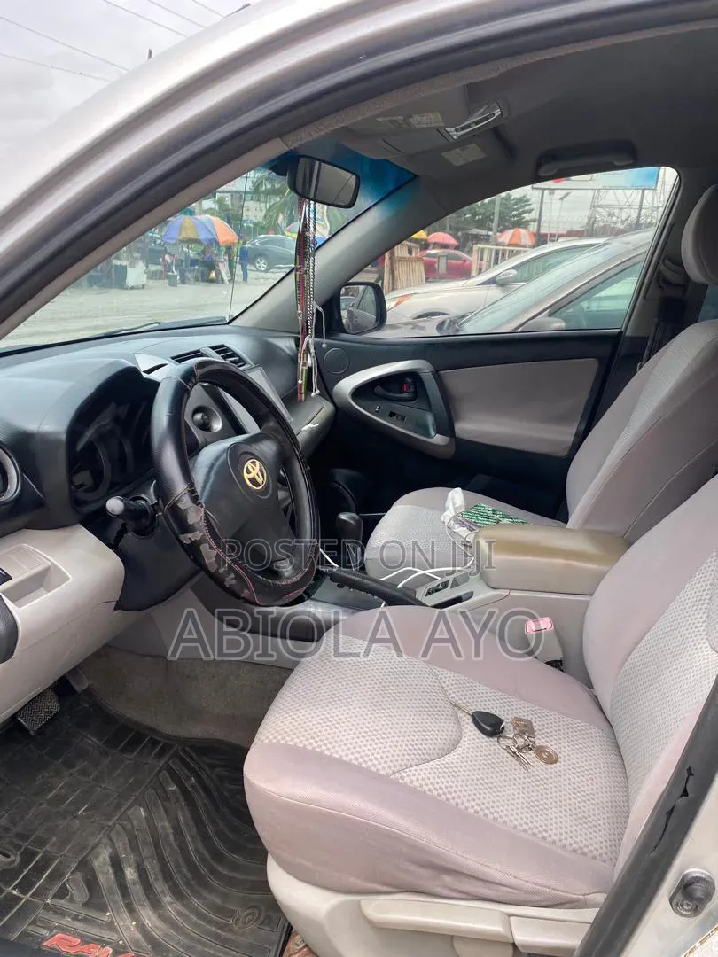 Toyota RAV4 2008 Silver