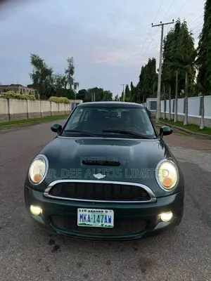 Mini Cooper S 2010 Green