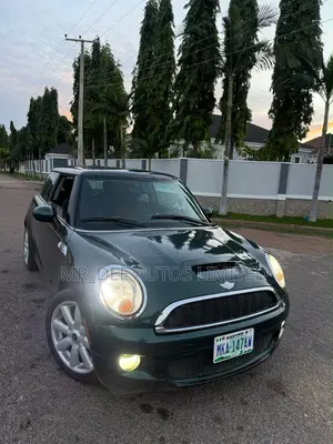 Mini Cooper S 2010 Green