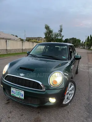 Mini Cooper S 2010 Green