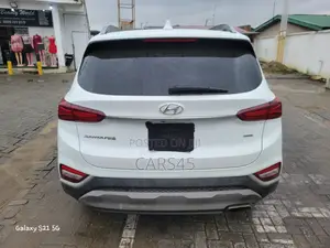 Hyundai Santa Fe 2019 White