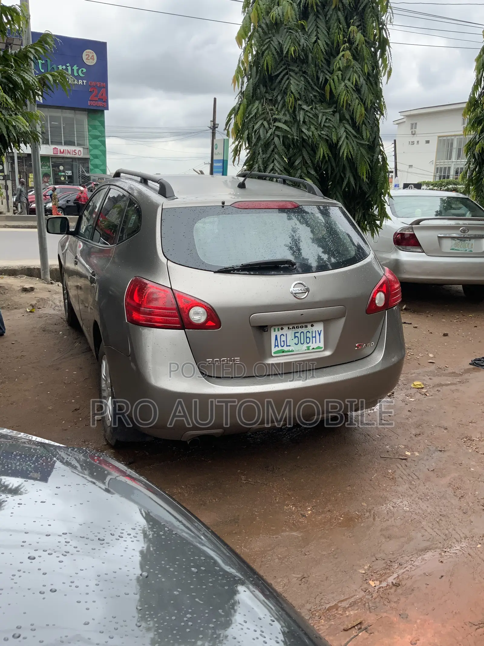 Nissan Rogue 2010 Gray