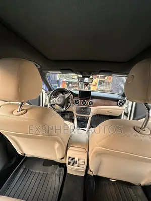 Mercedes-Benz GLA 250 2017 White