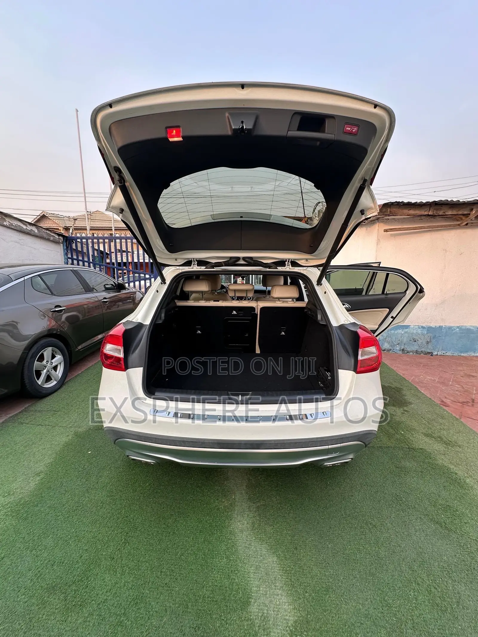 Mercedes-Benz GLA 250 2017 White