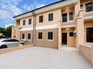 3bdrm Duplex in Rockvale Manors, Zone B for rent