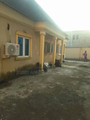 Furnished 1bdrm Bungalow in Ipaja Road for sale