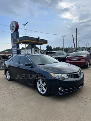 Toyota Camry SE 4dr Sedan (2.5L 4cyl 6A) 2012 Black