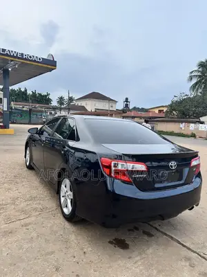 Toyota Camry SE 4dr Sedan (2.5L 4cyl 6A) 2012 Black