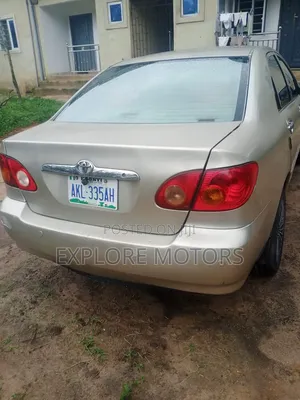 Toyota Corolla 2006 Gold