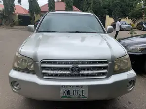 Toyota Highlander 2004 Silver