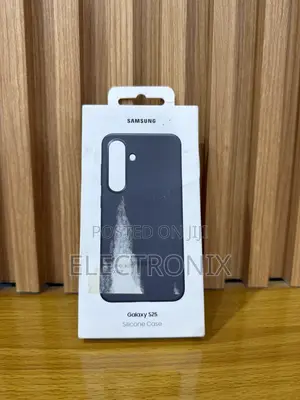 Samsung Galaxy S25 Silicone Case