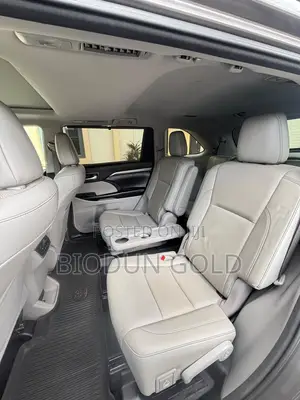 Toyota Highlander Limited 4x4 V6 (3.5L 6cyl 8A) 2018 Gray