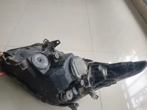 Avensis Headlamp