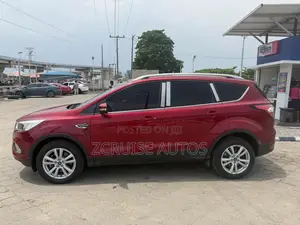 Ford Escape S FWD 2018 Red