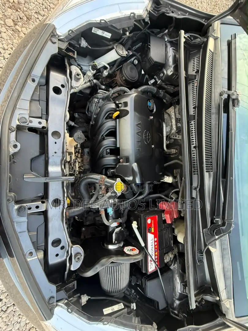 Toyota Yaris 2013 Gray