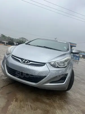 Hyundai Elantra 2016 Silver