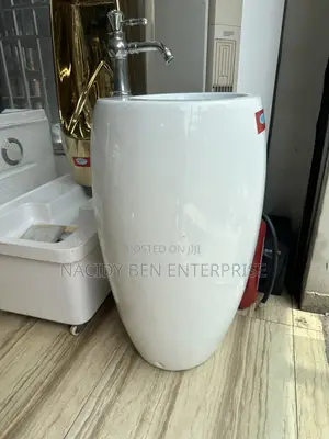 Ceramics Standing Wash Hand Basin
