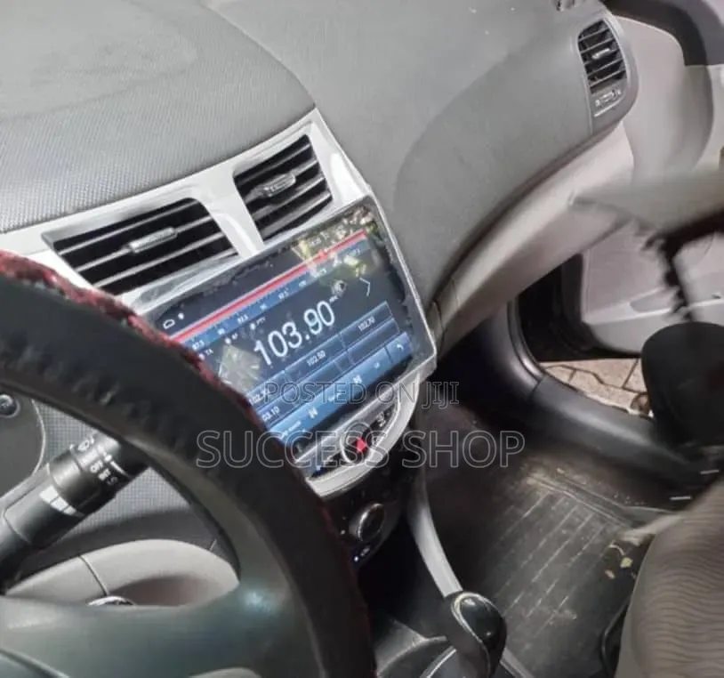 Hyundai Accent 2009-2016 Android Stereo + Reverse Camera
