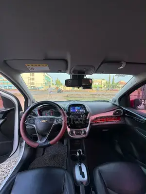 Chevrolet Spark 2016 White
