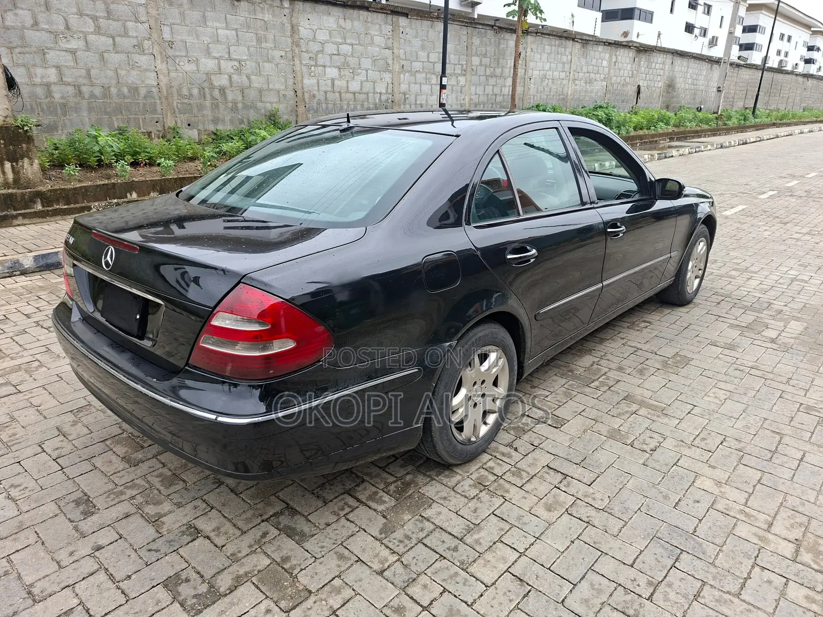 Mercedes-Benz E240 2001 Black