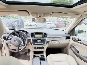 Mercedes-Benz M Class ML 350 4Matic 2012 Gold