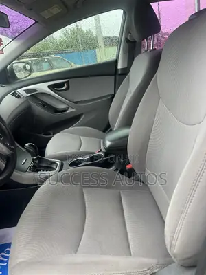 Hyundai Elantra 2016 Silver