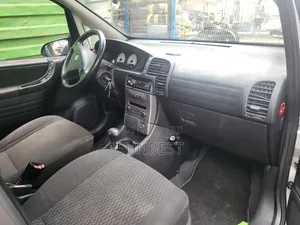 Opel Zafira 2005 Silver