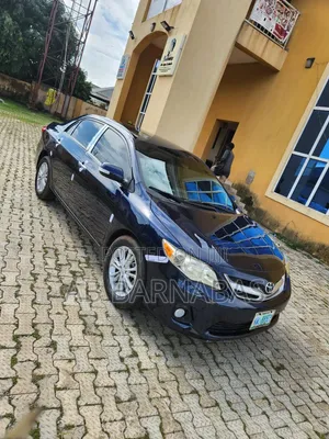 Toyota Corolla LE 4dr Sedan (1.8L 4cyl 4A) 2013 Blue