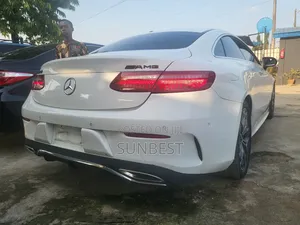 Mercedes-Benz E450 2021 White