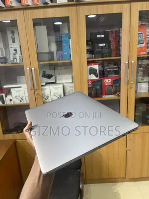 Laptop Apple MacBook Pro 2019 32GB Intel Core i9 SSD 1T