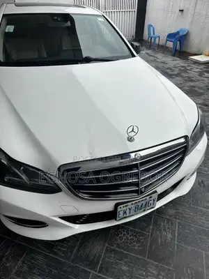 Mercedes-Benz E350 Base 4Matic Sedan AWD (3.5L 6cyl 7A) 2014 White