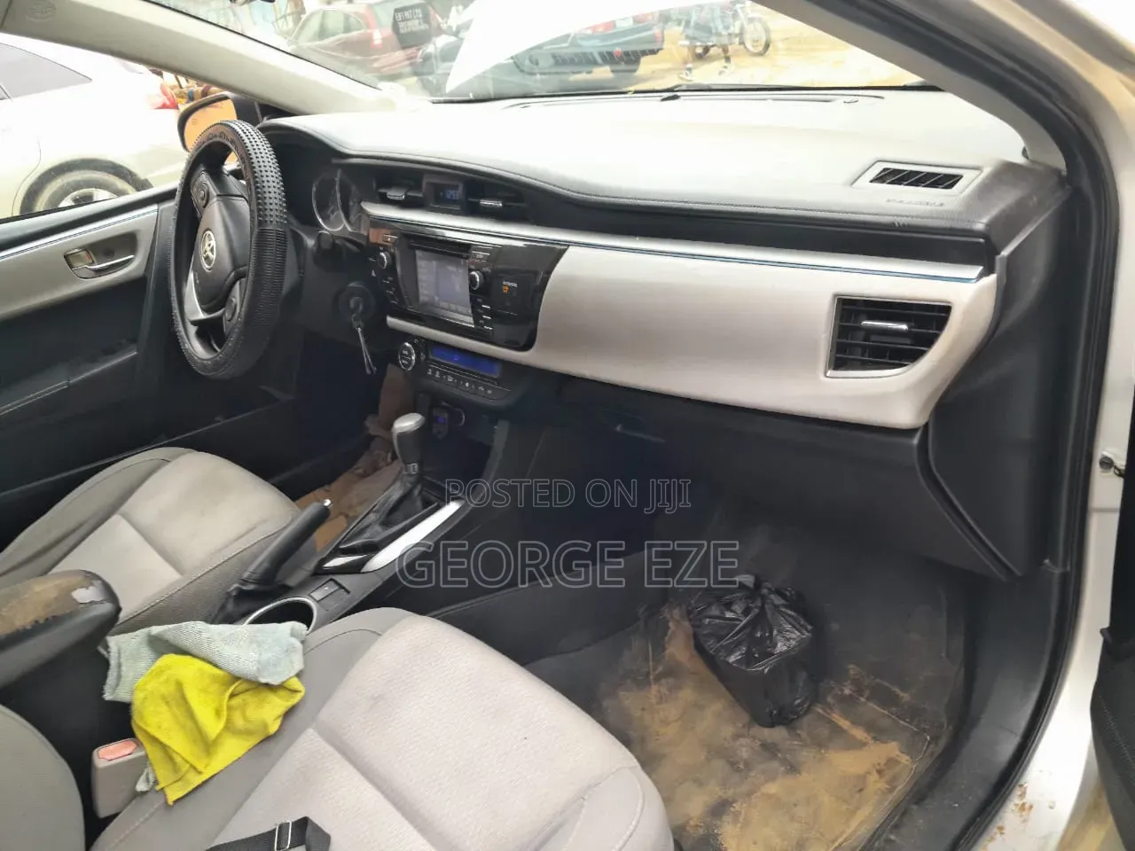 Toyota Corolla 2015 Silver