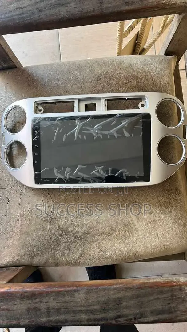 Volkswagen Tiguan 2006-2016 Android Screen + Reverse Camera
