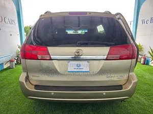 Toyota Sienna 2004 Gold
