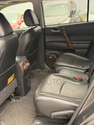 Toyota Highlander Limited 3.5l 4WD 2013 Gray